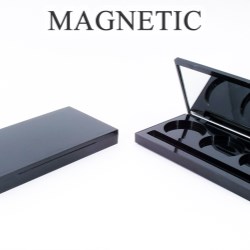 Rectangular palette compacts with magnetic closure